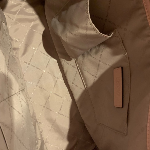 Michael Kors Sady Large Laptop Tote - Picture 5 of 7